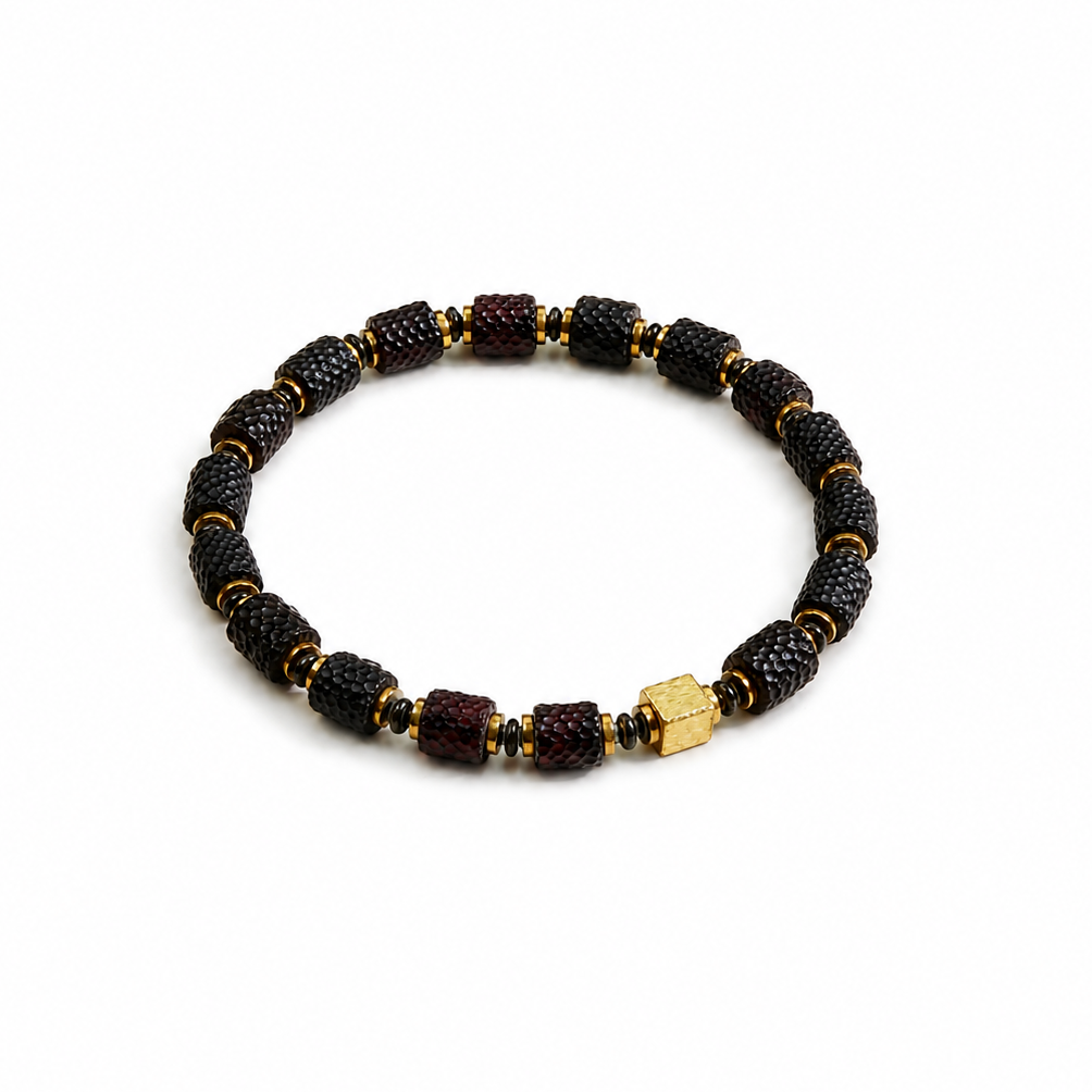 Lucent Baltic amber bracelet in dark cherry amber — handcrafted in Lithuania by AMBER999
— Baltijos gintaro papuošalai, rankų darbas Lietuvoje