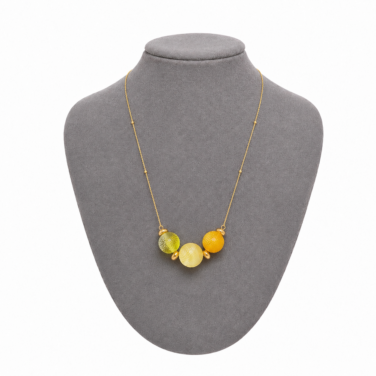 Model wearing Ysaline Baltic amber pendant necklace in lemon yellow amber — handcrafted in Lithuania by AMBER999
— Baltijos gintaro papuošalai, rankų darbas Lietuvoje