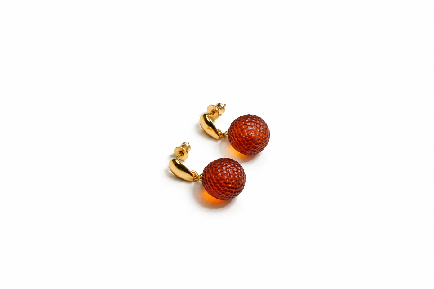 Marveline Baltic amber drop earrings in cherry amber — handcrafted in Lithuania by AMBER999 — Baltijos gintaro papuošalai, rankų darbas Lietuvoje